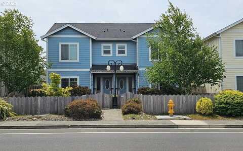1126 9TH ST, Florence, OR 97439