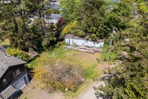 2160 MARTIN AVE, Tillamook, OR 97141