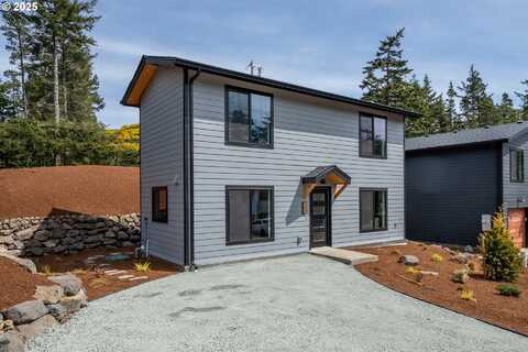 165 BREEZEE WAY, Tillamook, OR 97141