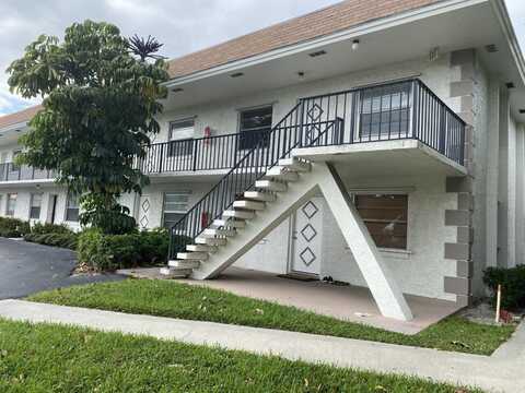 227 Castlewood Drive, North Palm Beach, FL 33408