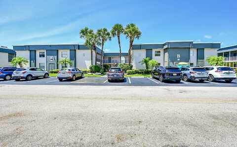 61 Piedmont B, Boca Raton, FL 33433