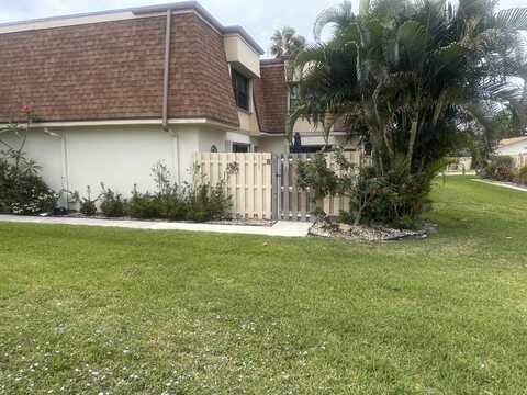2633 NW 7th Court, Delray Beach, FL 33445