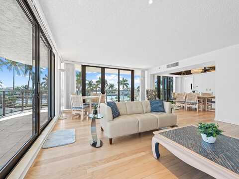 2727 S Ocean Boulevard, Highland Beach, FL 33487