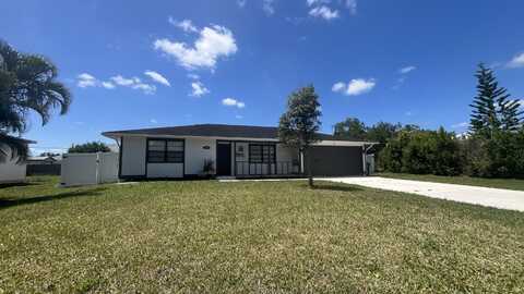 574 NW Marion Avenue, Port Saint Lucie, FL 34983