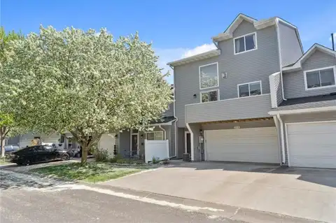 577 Woodduck Drive, Woodbury, MN 55125