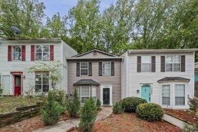 1086 Huntington Trace SE, Smyrna, GA 30082