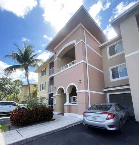 6482 Emerald Dunes Drive, West Palm Beach, FL 33411