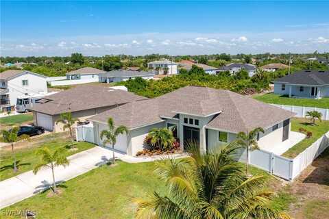 3208 37th Street SW, Lehigh Acres, FL 33976
