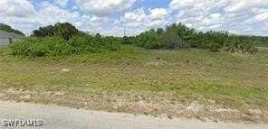 8022 Sunrise Circle, Labelle, FL 33935