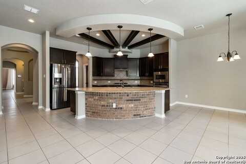 8803 Shady Mtn, San Antonio, TX 78254