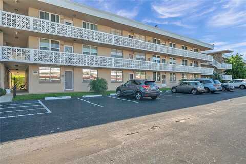 Bay St Ne, Saint Petersburg, FL 33703