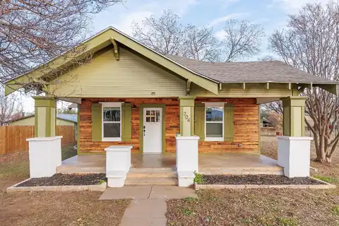 Pittsburg Avenue, Llano, TX 78643