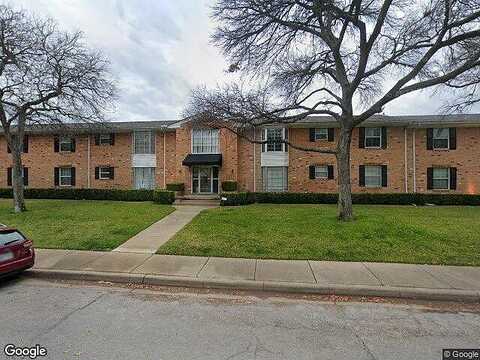 Sandhurst Ln, Dallas, TX 75206