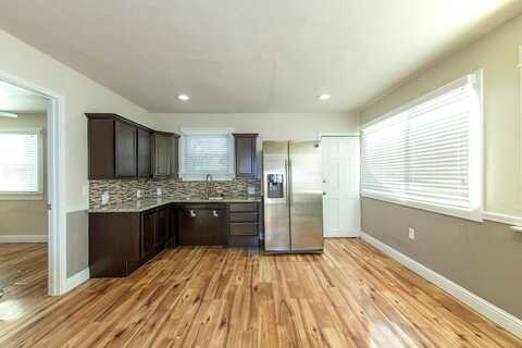 Glenn, FRESNO, CA 93728