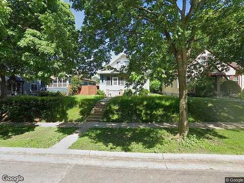 Saratoga, SAINT PAUL, MN 55105