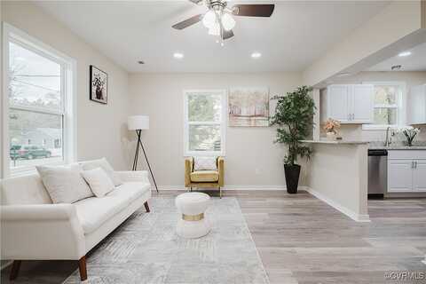 8Th, PETERSBURG, VA 23803
