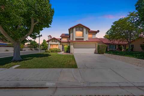 44202 Soft Avenue, Lancaster, CA 93536