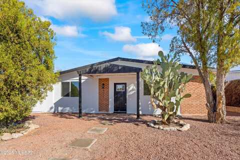 Scarlett, TUCSON, AZ 85711