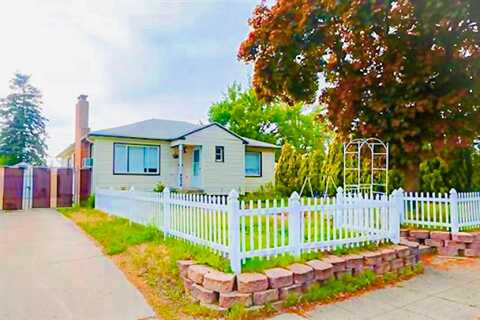 4015 N ASH St, Spokane, WA 99205