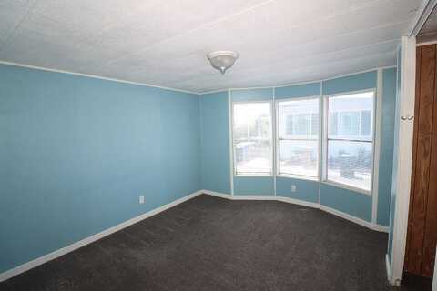 6601 Eucalyptus Drive, Bakersfield, CA 93306