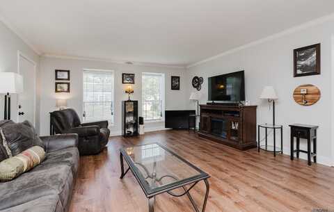 1755 College Dr, Baton Rouge, LA 70808