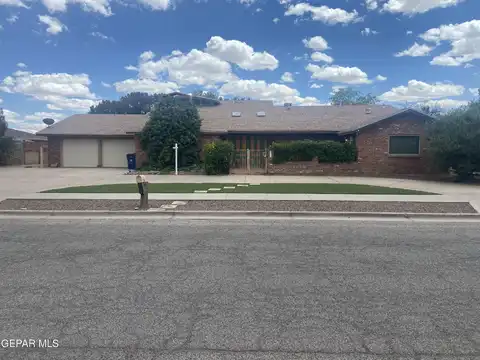 1607 TOMMY AARON Drive, El Paso, TX 79936