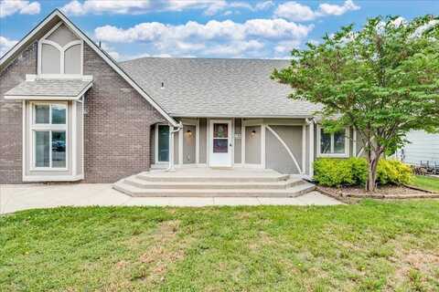 132 Timberlane Dr, Haysville, KS 67060