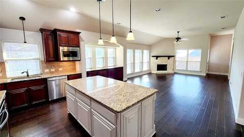 Sweet Clover, CROWLEY, TX 76036