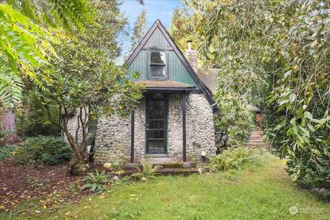31St, SHORELINE, WA 98155