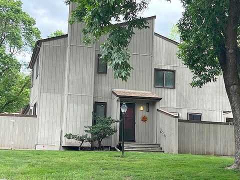 Saint Johns, EDEN PRAIRIE, MN 55346