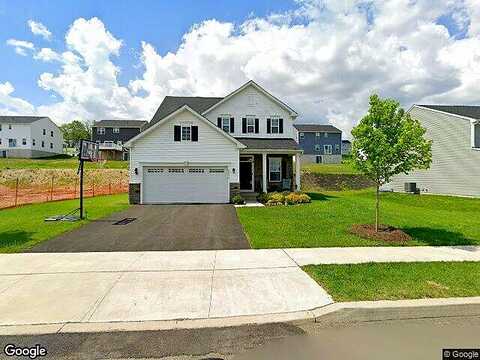 Young, FOGELSVILLE, PA 18051