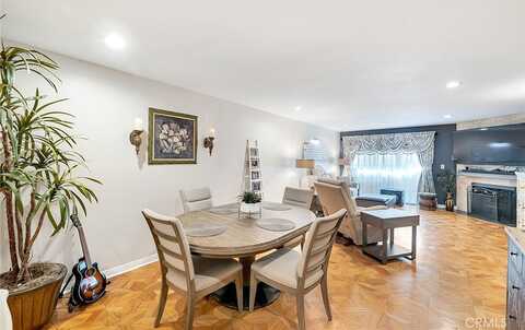 E San Jose Ave, Burbank, CA 91501