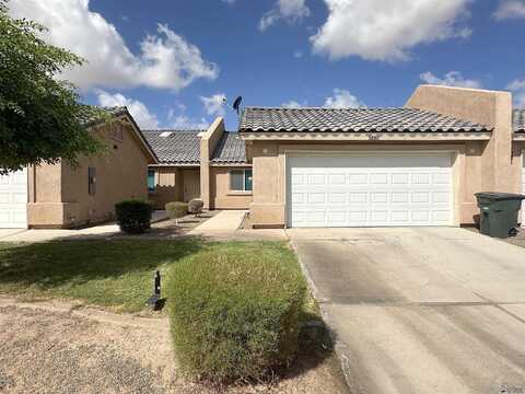 Brianna, YUMA, AZ 85365