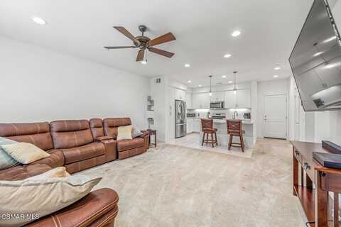 Red Brick Dr, Simi Valley, CA 93065