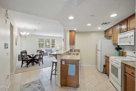 Riverdale Ct, Camarillo, CA 93012