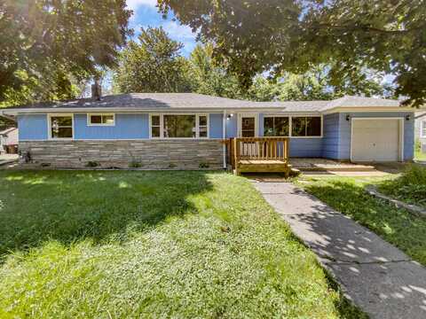 English, SAINT PAUL, MN 55109