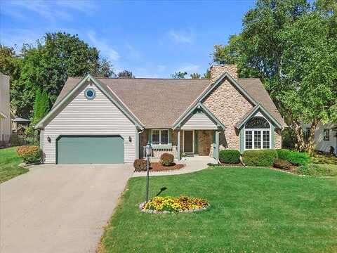 Quail Run, SUSSEX, WI 53089