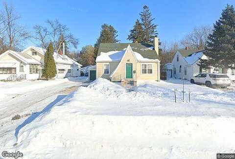 12Th, MOORHEAD, MN 56560