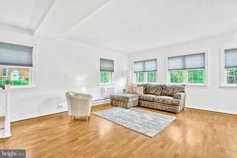 Gunston, ALEXANDRIA, VA 22302
