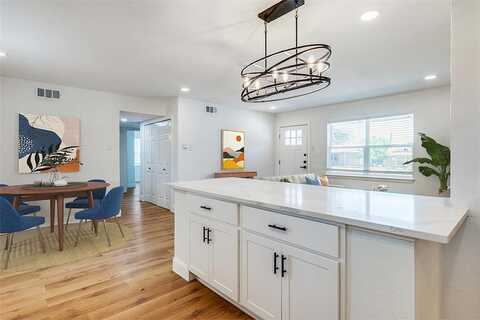 Brenda, MESQUITE, TX 75149