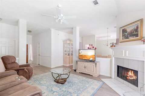 Oakwood Court, BAYTOWN, TX 77521