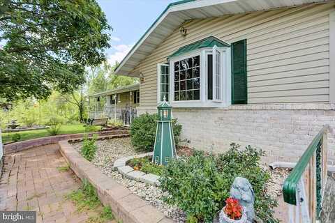 Oak Hill, CARLISLE, PA 17015