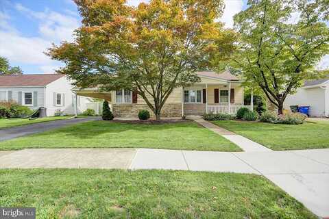 Warwick, CAMP HILL, PA 17011