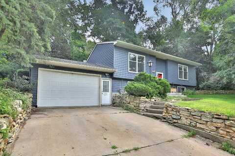 11Th, HUDSON, WI 54016