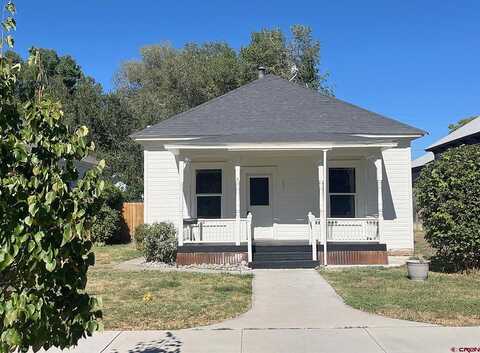 1St, MONTROSE, CO 81401