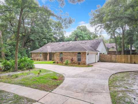 Chaucer, DELAND, FL 32724