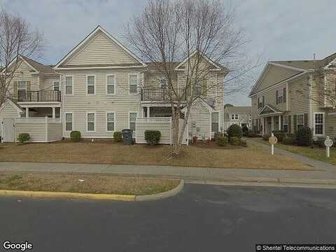 Arrington St, Suffolk, VA 23435