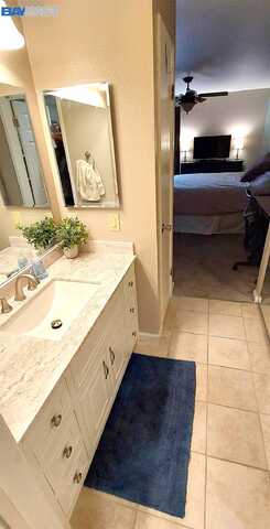 Dartmore Ln, Hayward, CA 94544