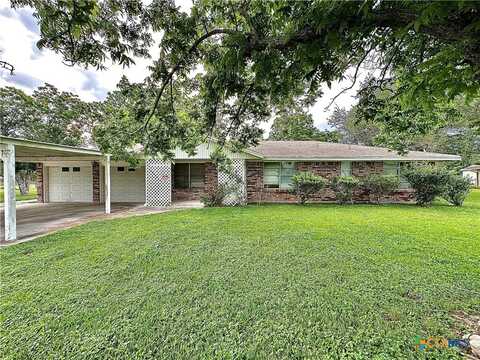 408 E King, Bloomington, TX 77951