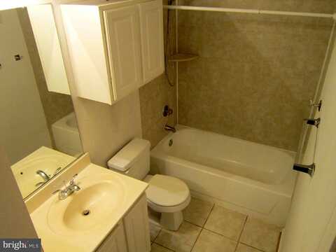Penderview Ter, Fairfax, VA 22033